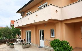 Apartments Elvira